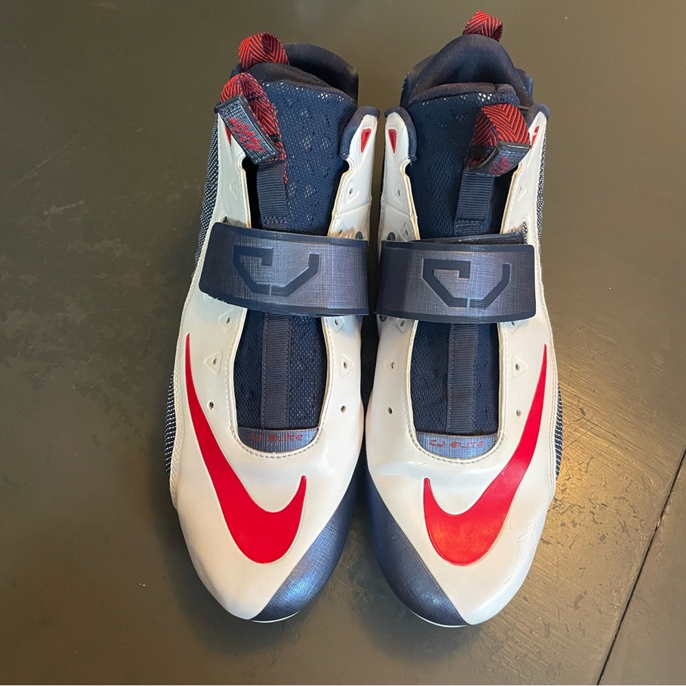 CJ ELITE 2 TD WHITE/UNI RED-NAVY size 13.5 men’s cleats promotional